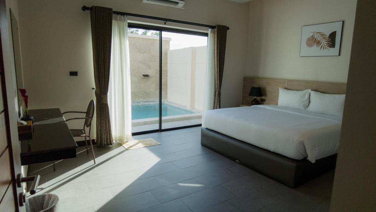 Toledo Pool Villa Nakhon Si Thammarat Bagian luar foto