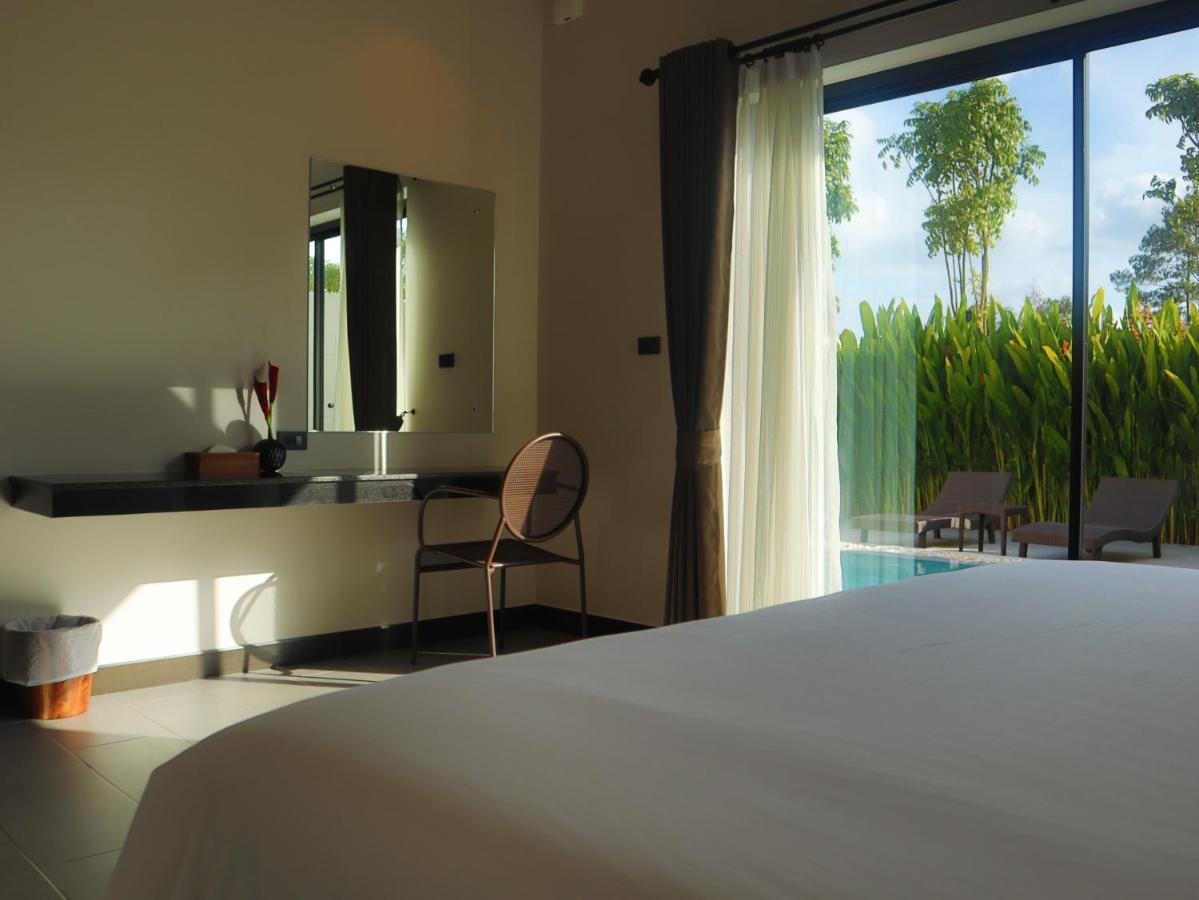 Toledo Pool Villa Nakhon Si Thammarat Bagian luar foto