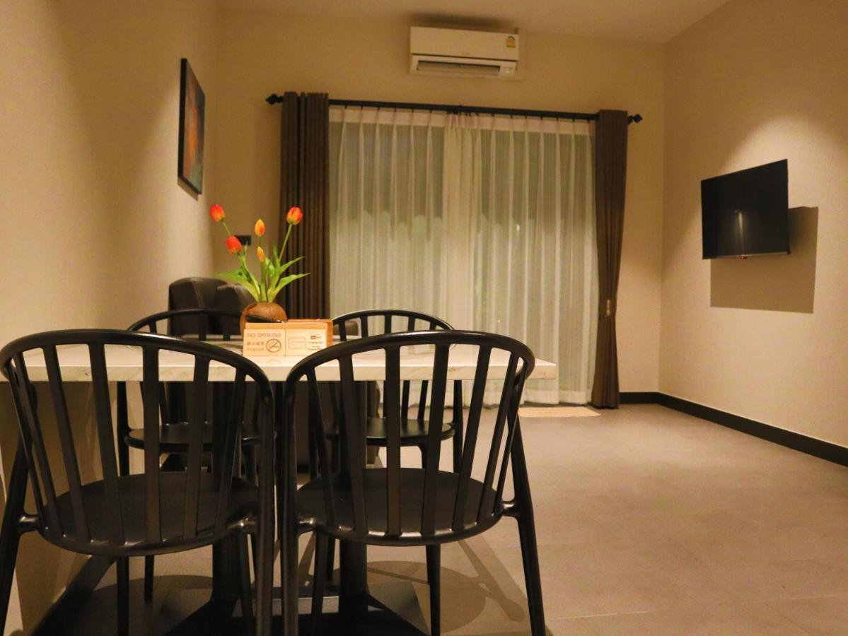 Toledo Pool Villa Nakhon Si Thammarat Bagian luar foto
