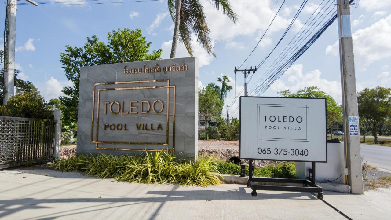 Toledo Pool Villa Nakhon Si Thammarat Bagian luar foto